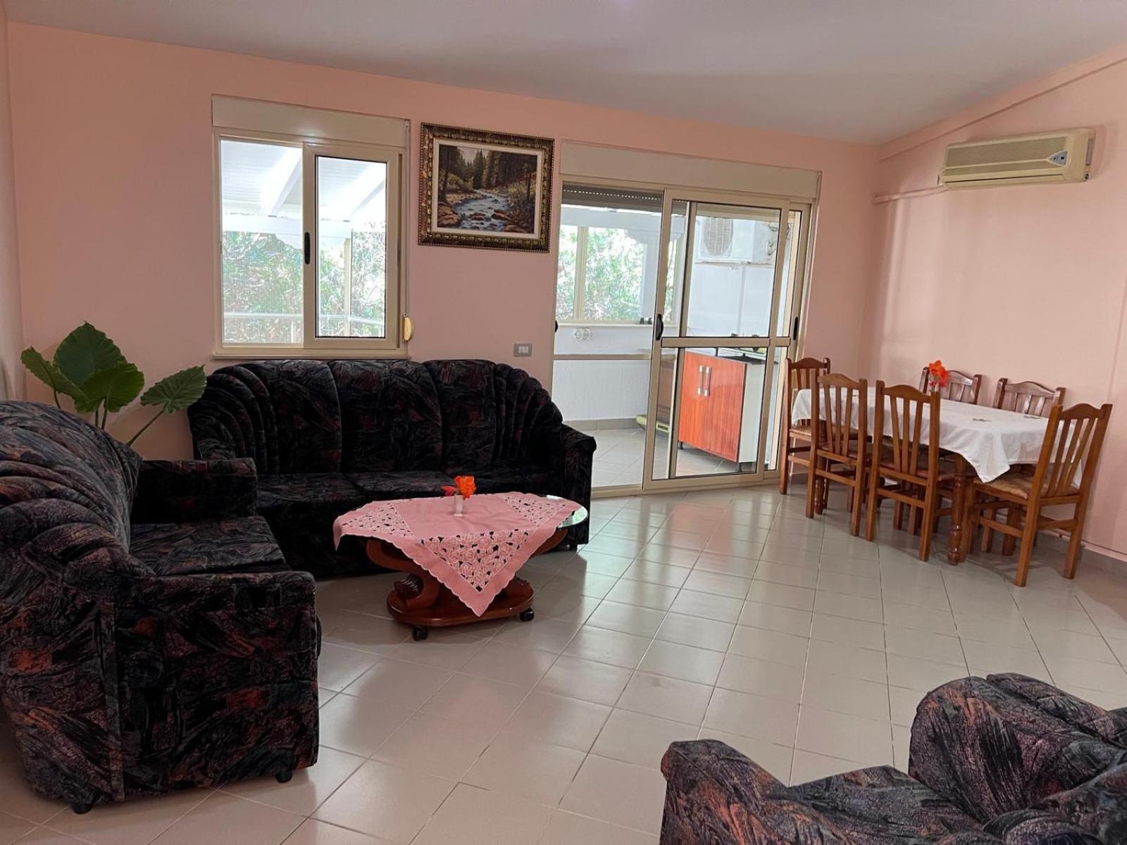 Gees House Golem (Tirana)