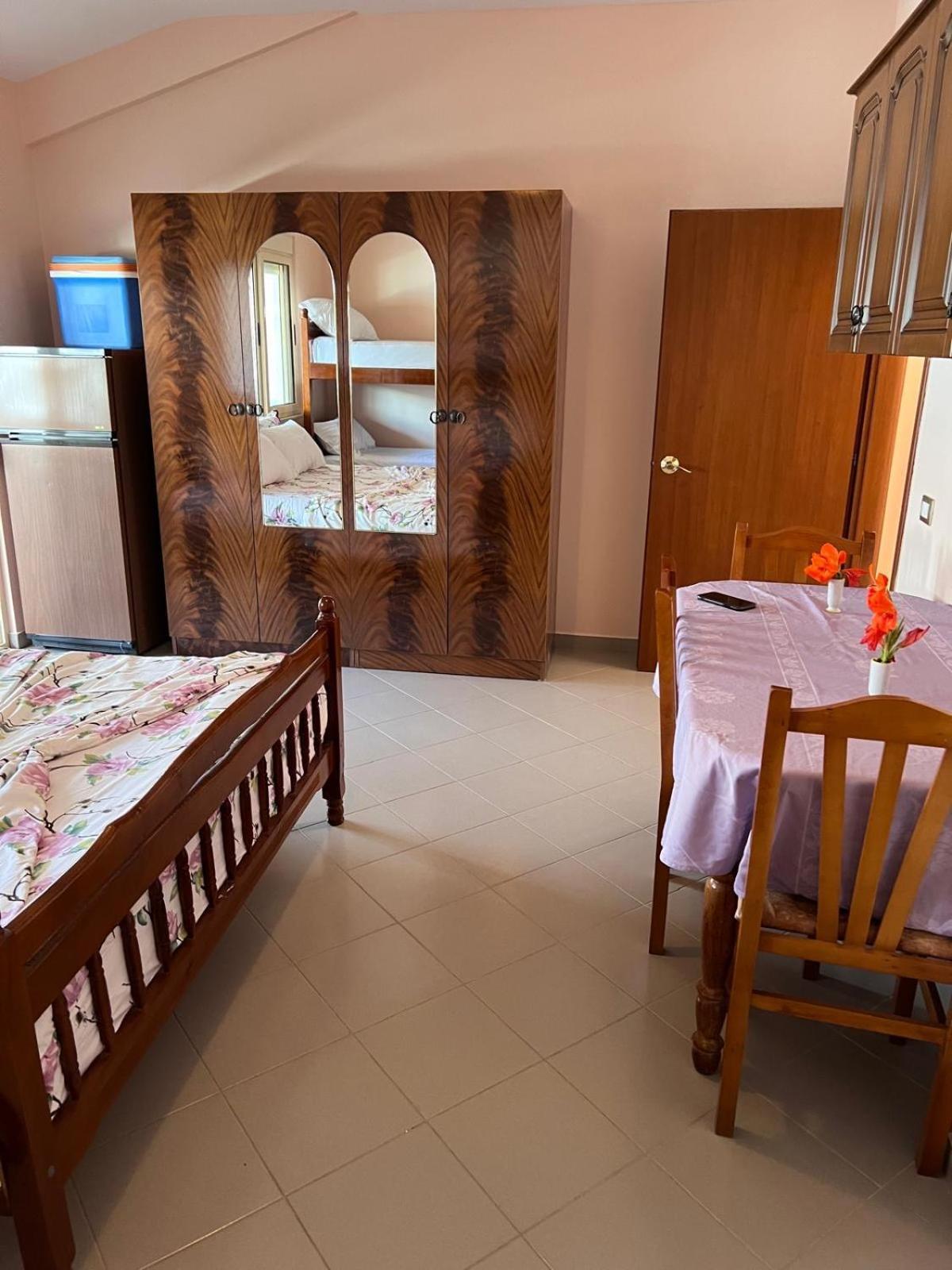 Apartament Gees House *